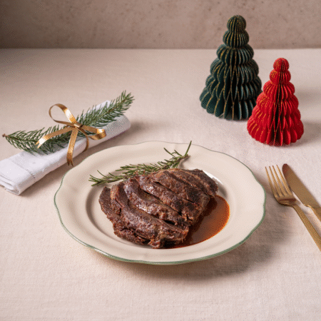 Policzki wołowe z sosem pieczeniowym 450 g